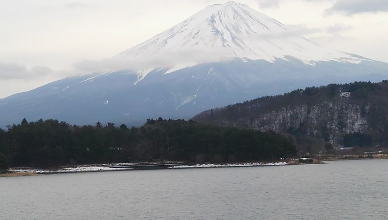 河口湖と富士山